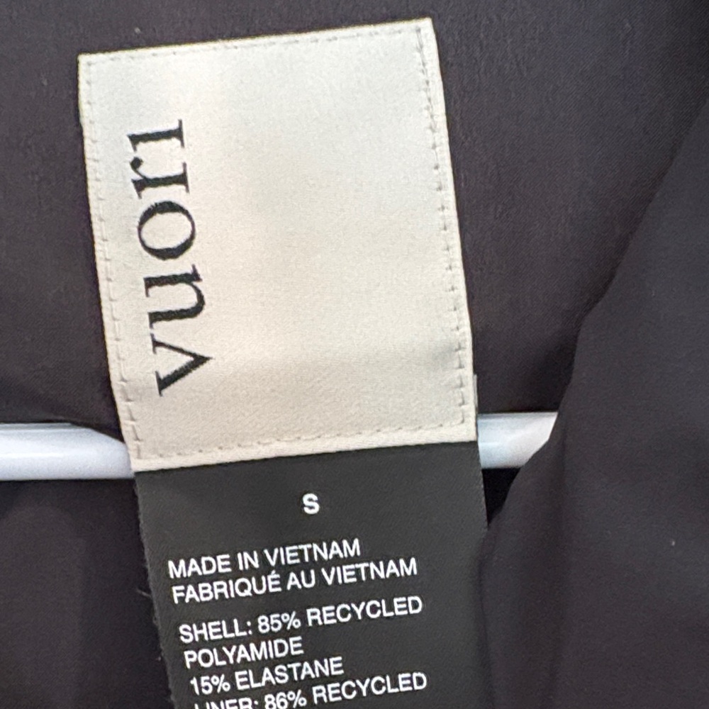Vuori Black Quilted Puffer Jacket - Picture 3 of 6